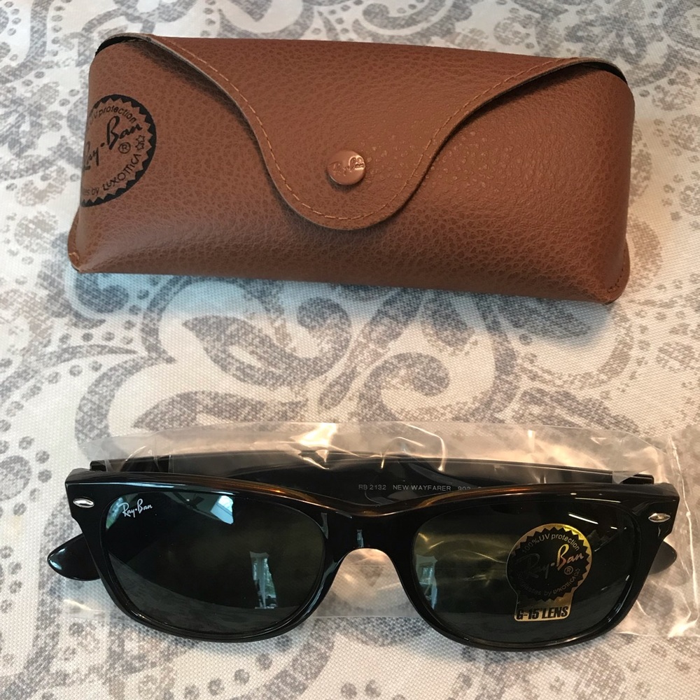*Brand New* New Wayfarer Ray-Bans